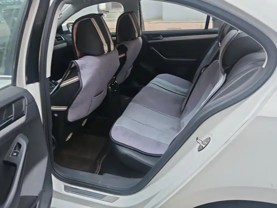 Volkswagen Sagitar — миниатюра 11