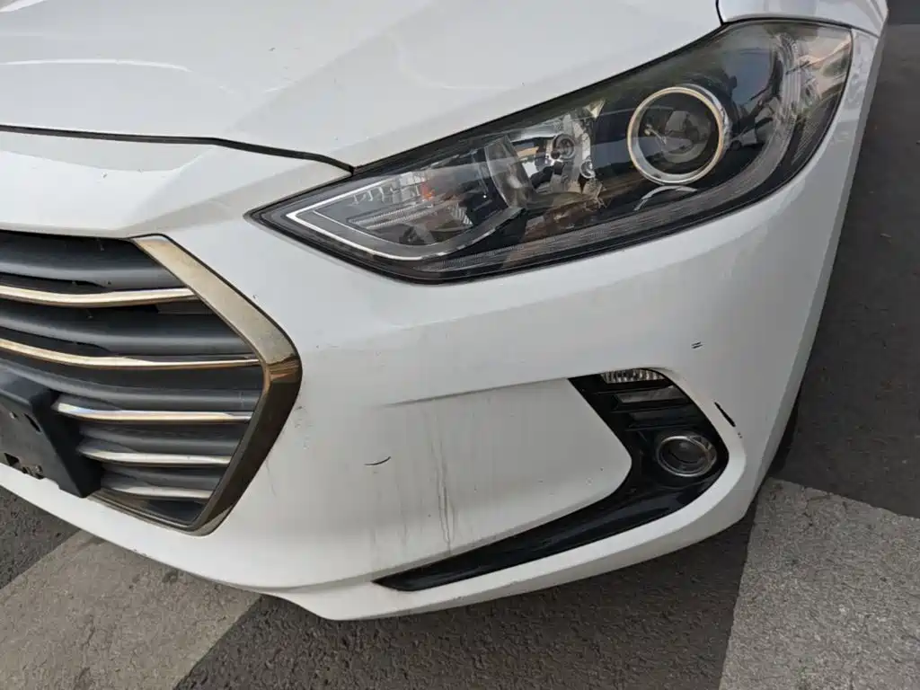 Hyundai Elantra — миниатюра 24
