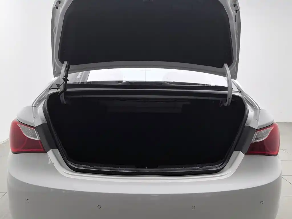 Hyundai Sonata — миниатюра 16