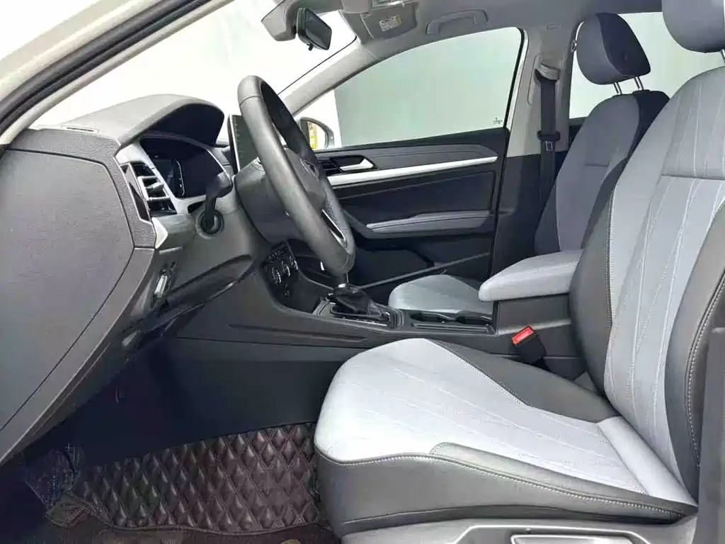Volkswagen Lavida — миниатюра 4