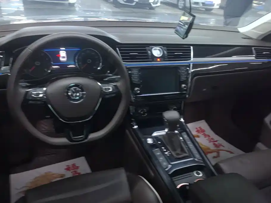 Volkswagen Phideon — миниатюра 12