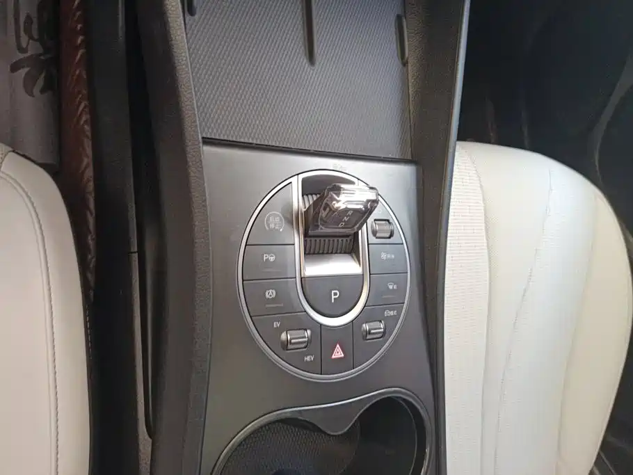 BYD Seal 05 DM-i — миниатюра 16