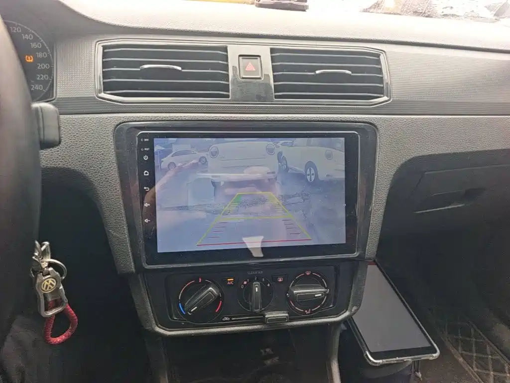 Volkswagen Santana — миниатюра 13