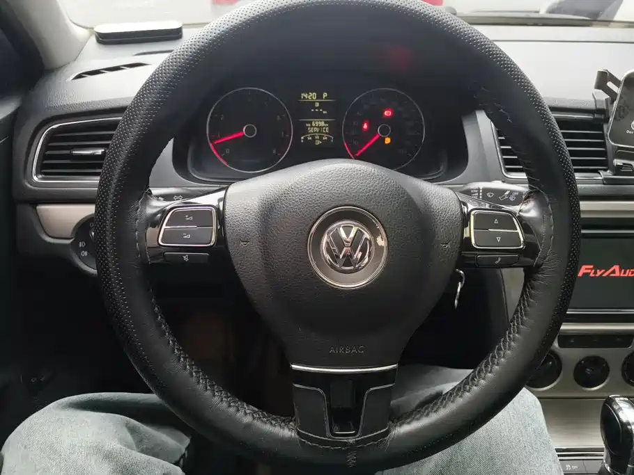 Volkswagen Lavida — миниатюра 15