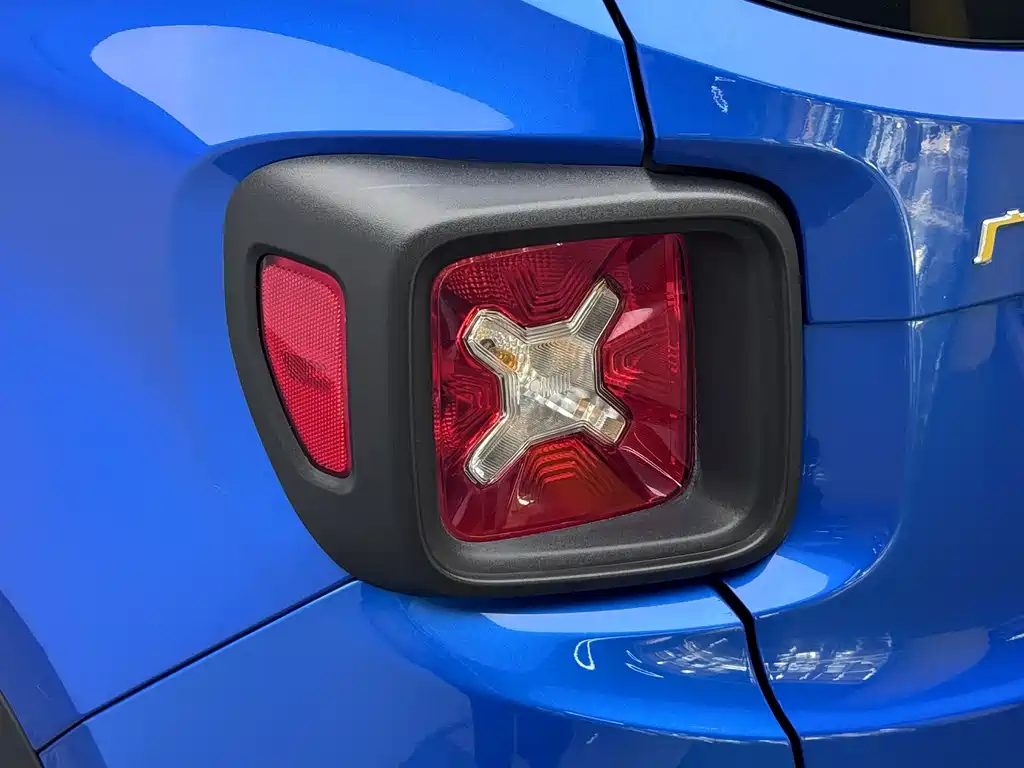Jeep Renegade — миниатюра 7
