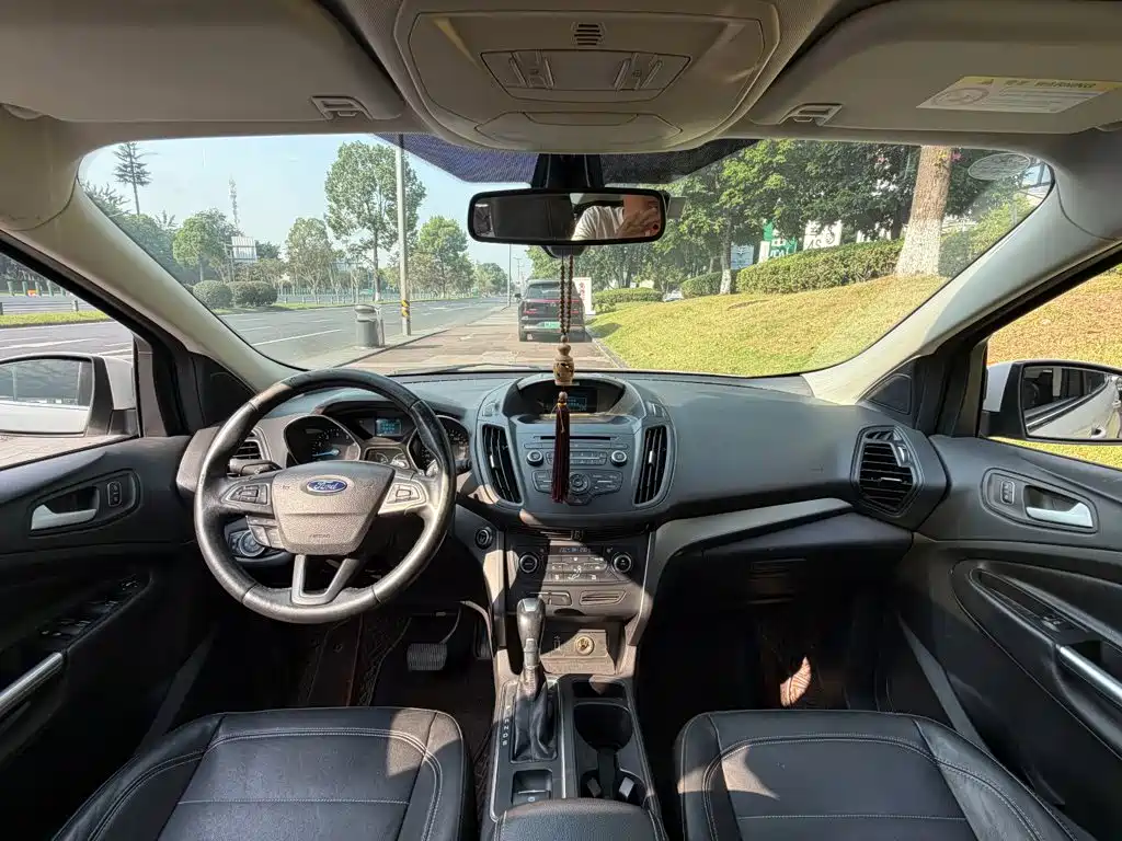 Ford Kuga — миниатюра 13