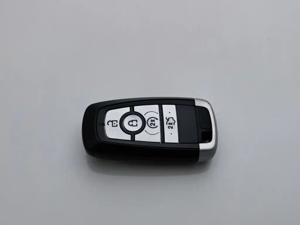 Ford Explorer (Import) — миниатюра 19