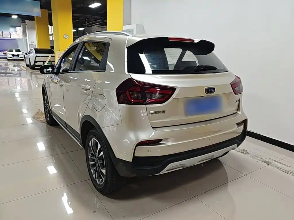 Geely Vision X3 — миниатюра 5