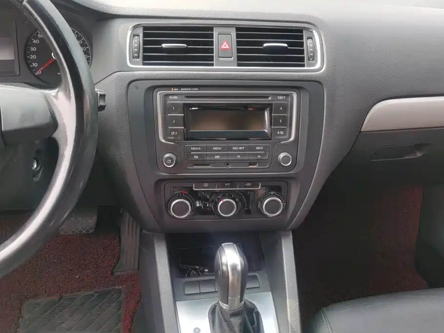 Volkswagen Sagitar — миниатюра 13