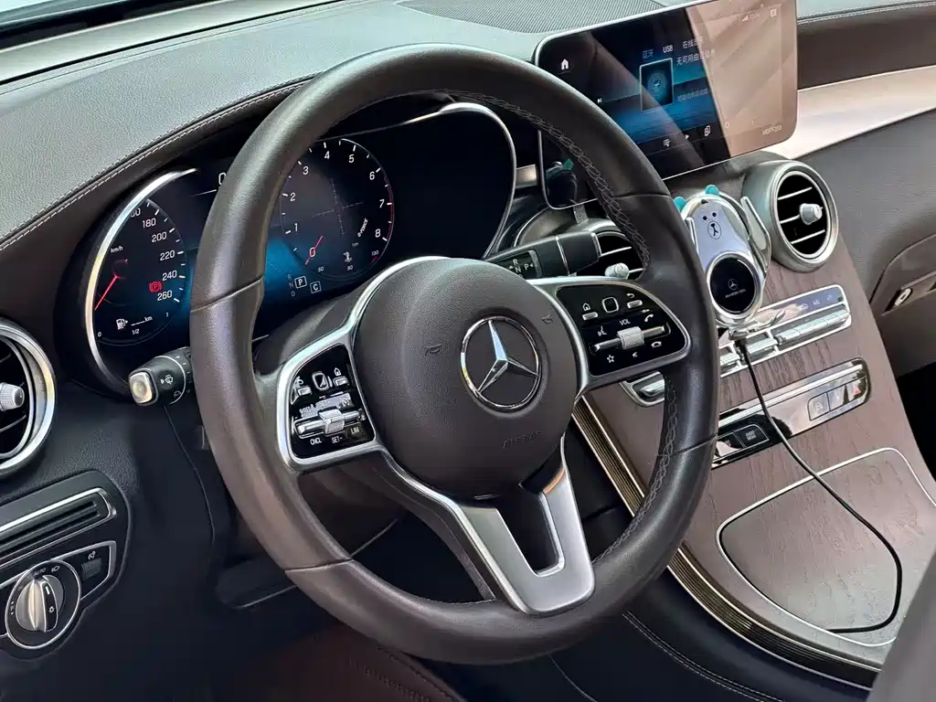 Mercedes-Benz GLC — миниатюра 9