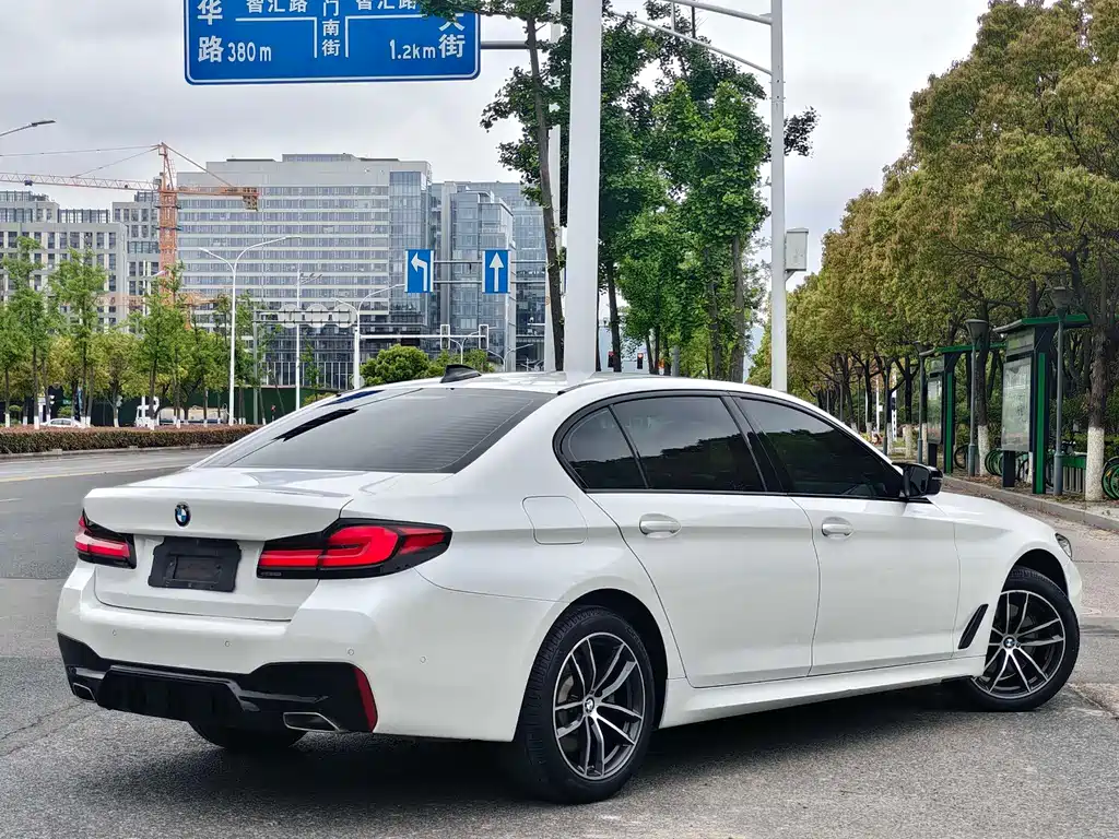 BMW 5 Series 5 2022 525Li M Sport