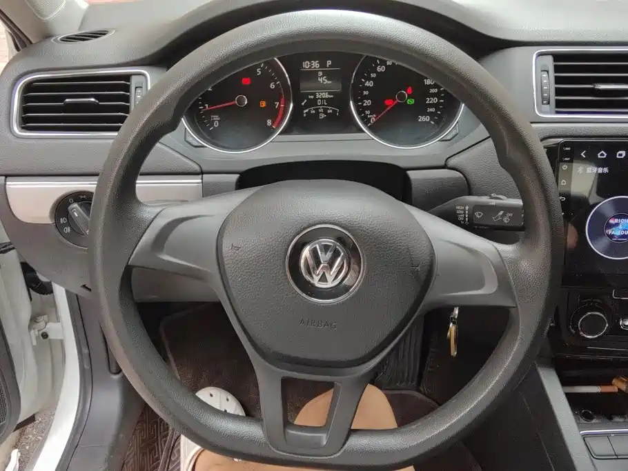 Volkswagen Sagitar — миниатюра 15