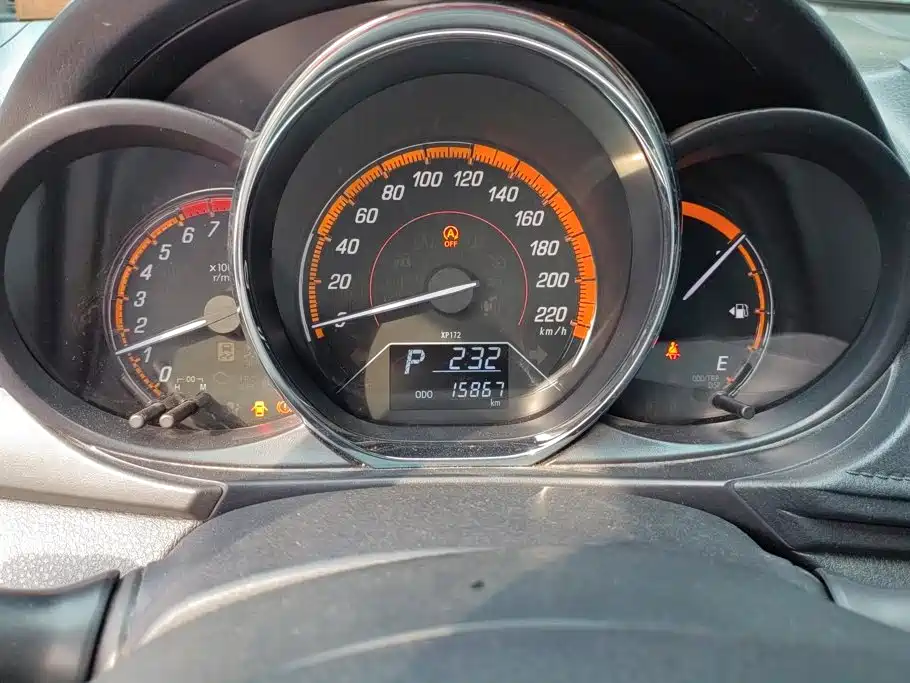 Toyota Yaris L — миниатюра 14