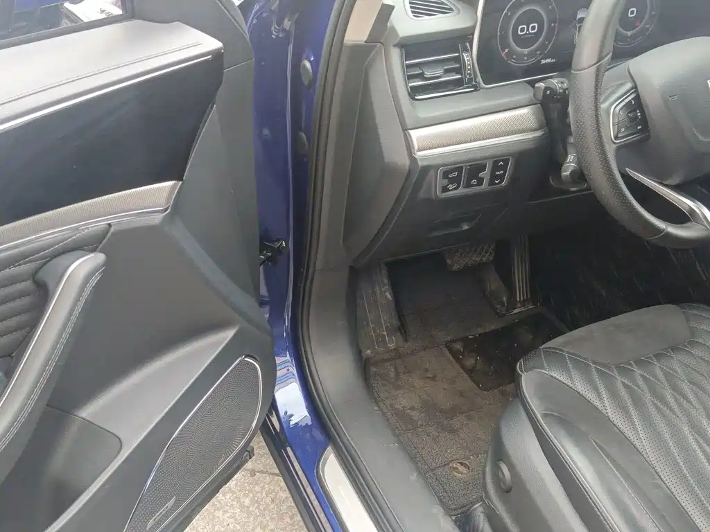 Hongqi Hongqi HS5 — миниатюра 12