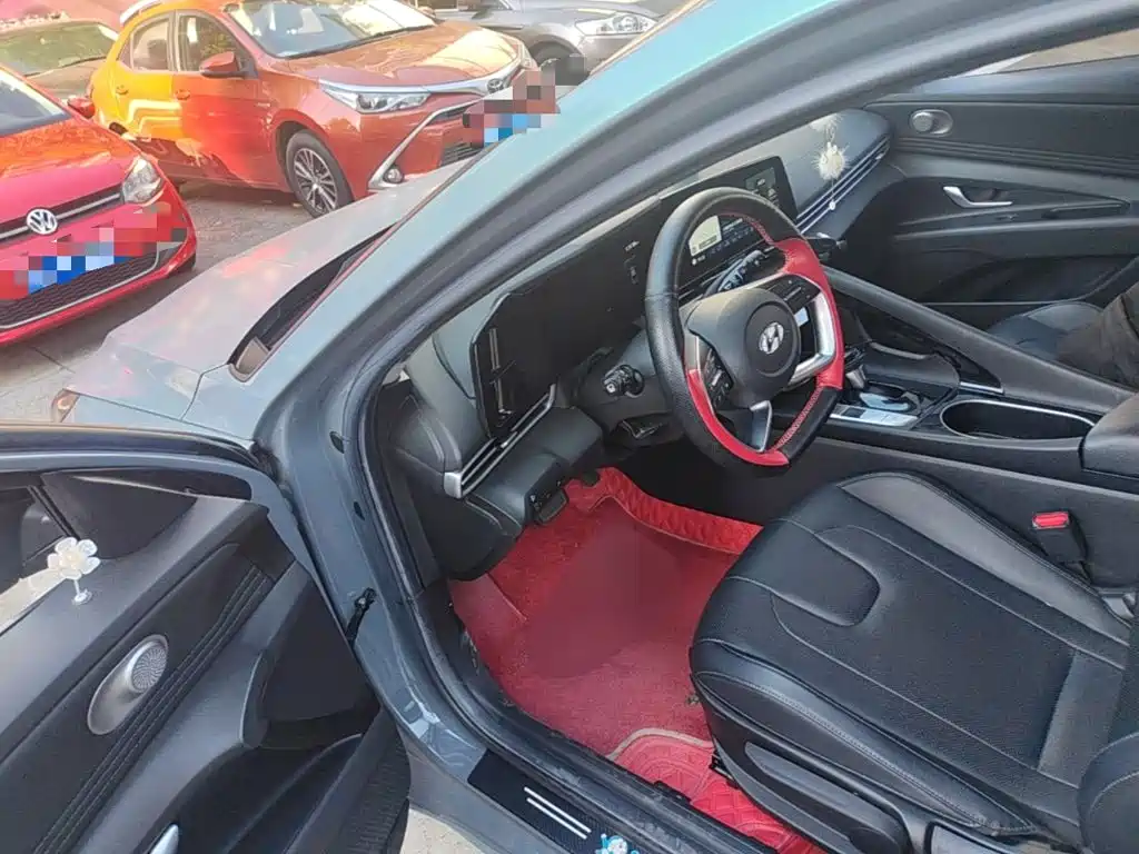 Hyundai Elantra — миниатюра 16