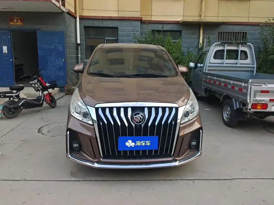 Buick GL8 — миниатюра 2