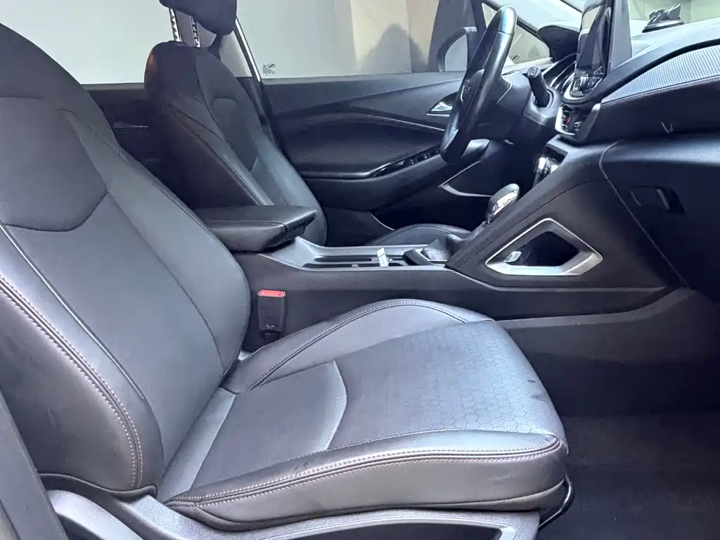 Chevrolet Volando — миниатюра 12