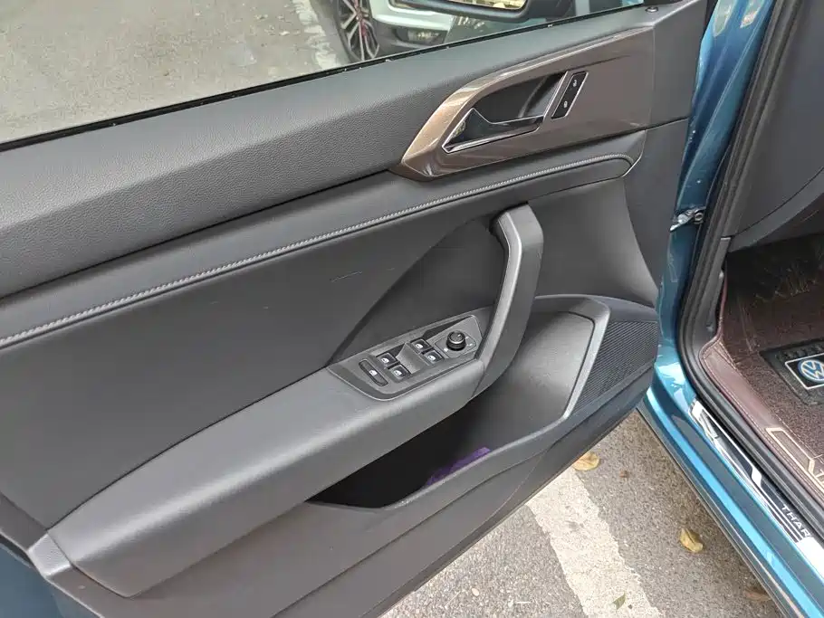 Volkswagen Tharu — миниатюра 7