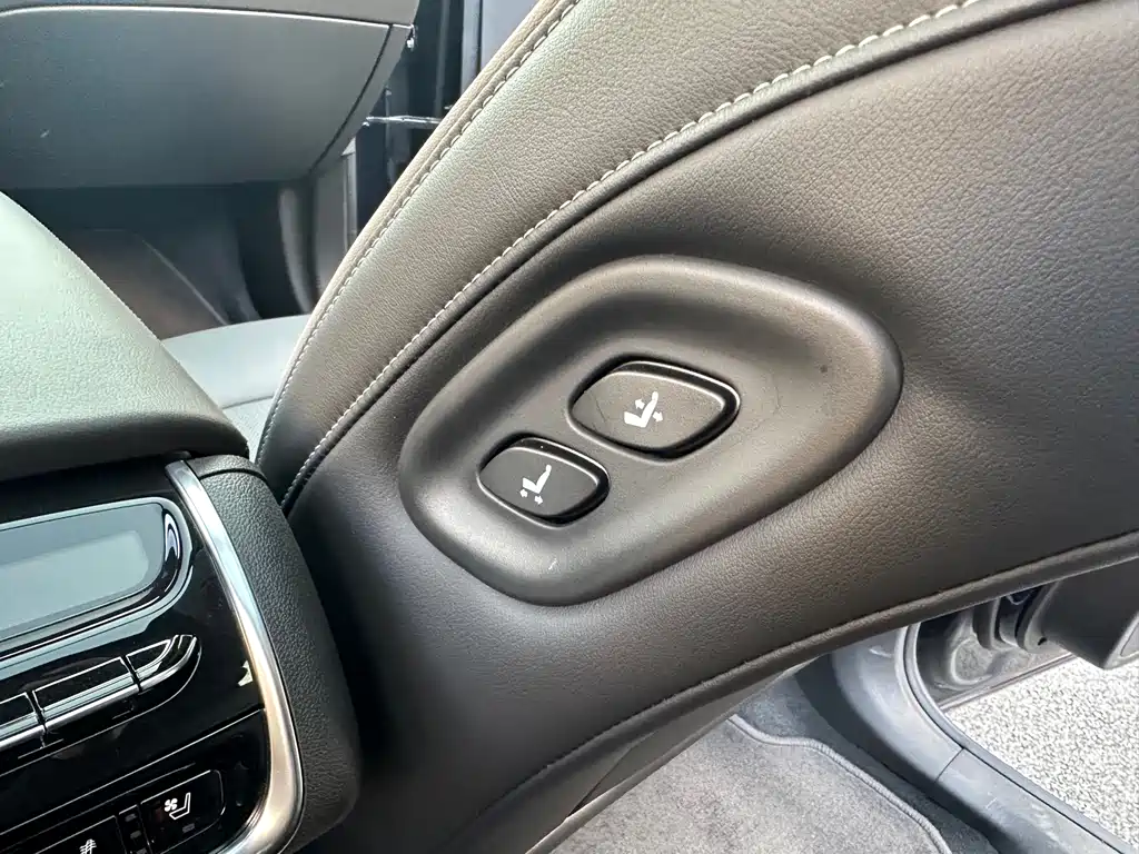 Buick Enclave 2022 652T Premium Flagship 6 мест
