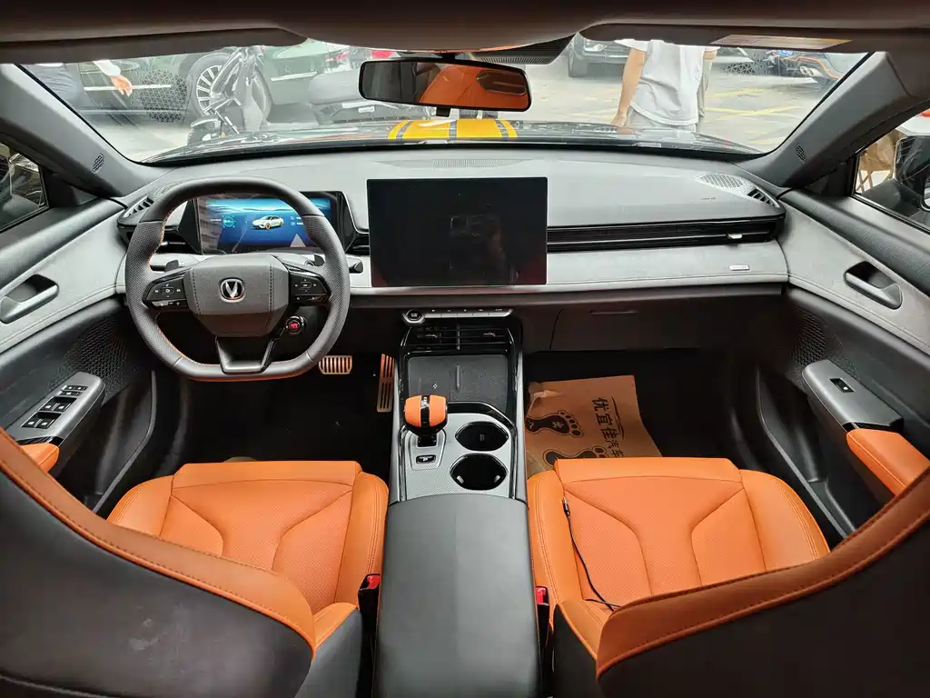 Changan UNI-V — миниатюра 5