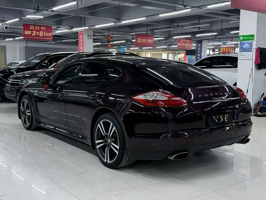 Porsche Panamera 2010 Panamera 4 3.6L