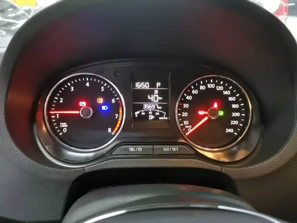 Volkswagen Polo — миниатюра 12