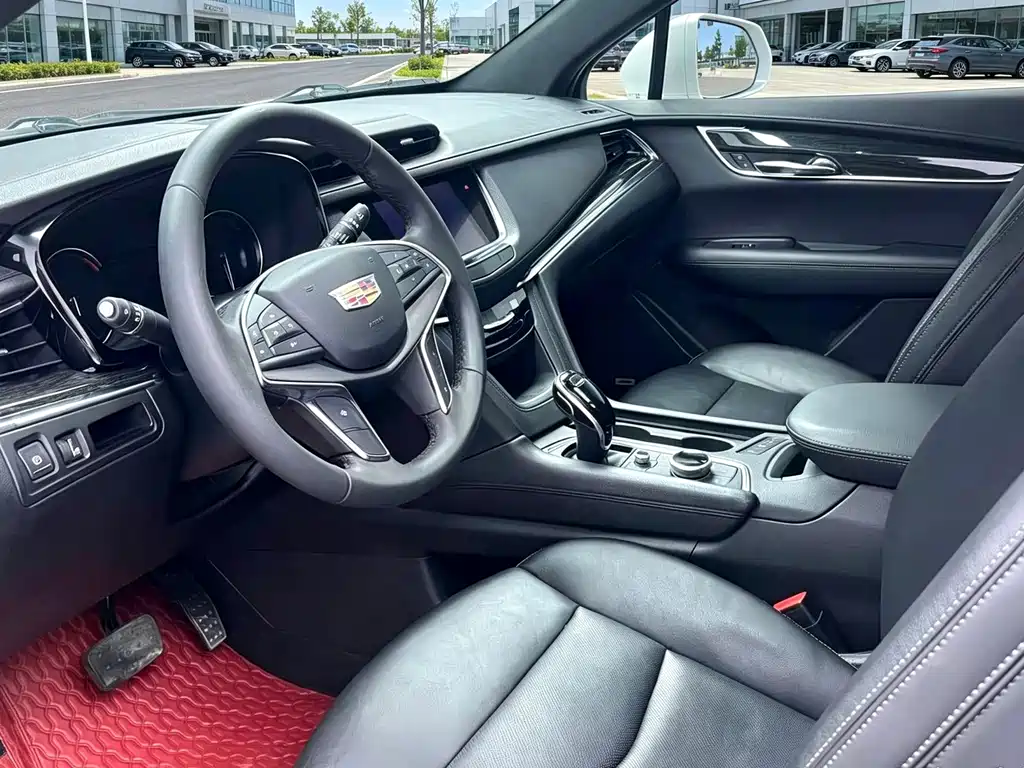 Cadillac XT5 — миниатюра 6