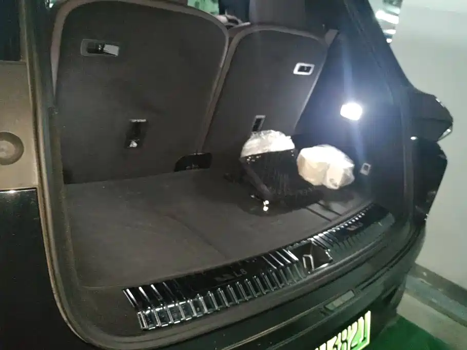 Li Auto Li L8 — миниатюра 4