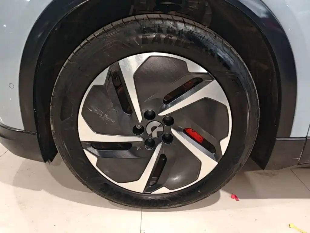 NIO ES6 — миниатюра 23