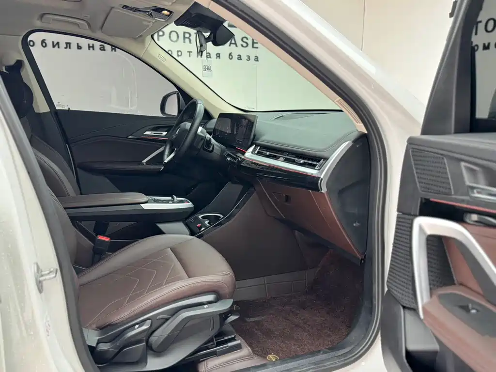 BMW X1 — миниатюра 10