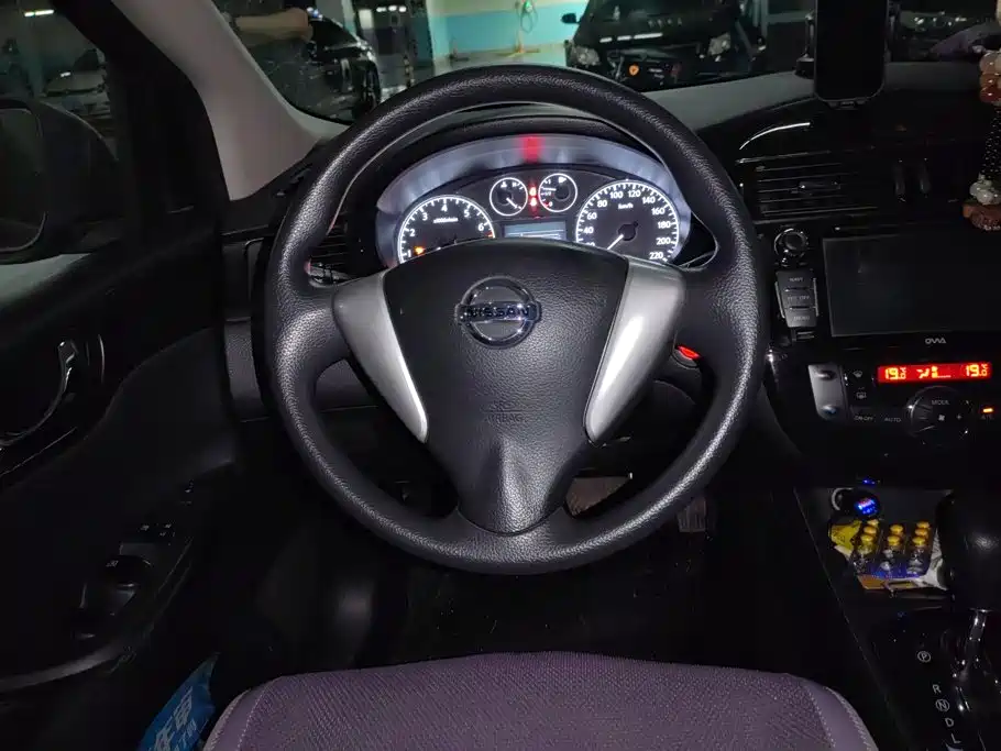 Nissan Tiida — миниатюра 15