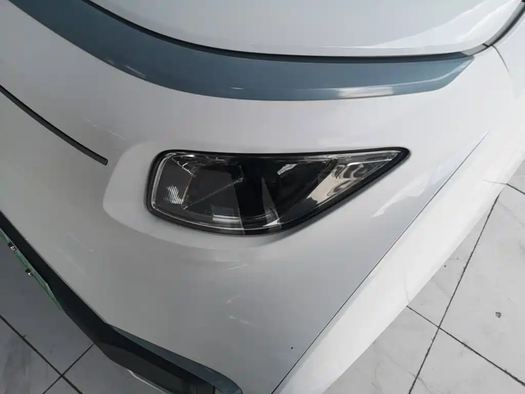 Wuling Nano EV — миниатюра 24