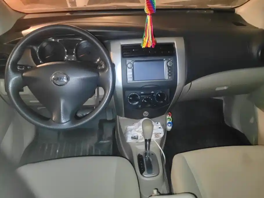 Nissan Livina — миниатюра 12