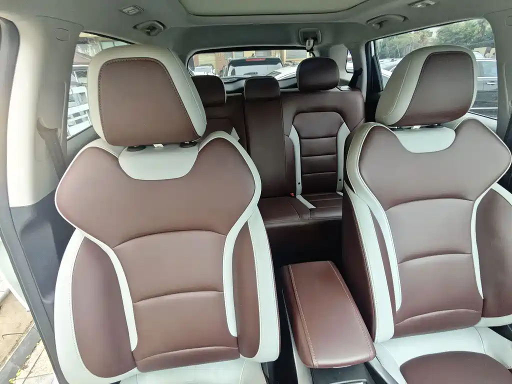 Geely Boyue — миниатюра 13