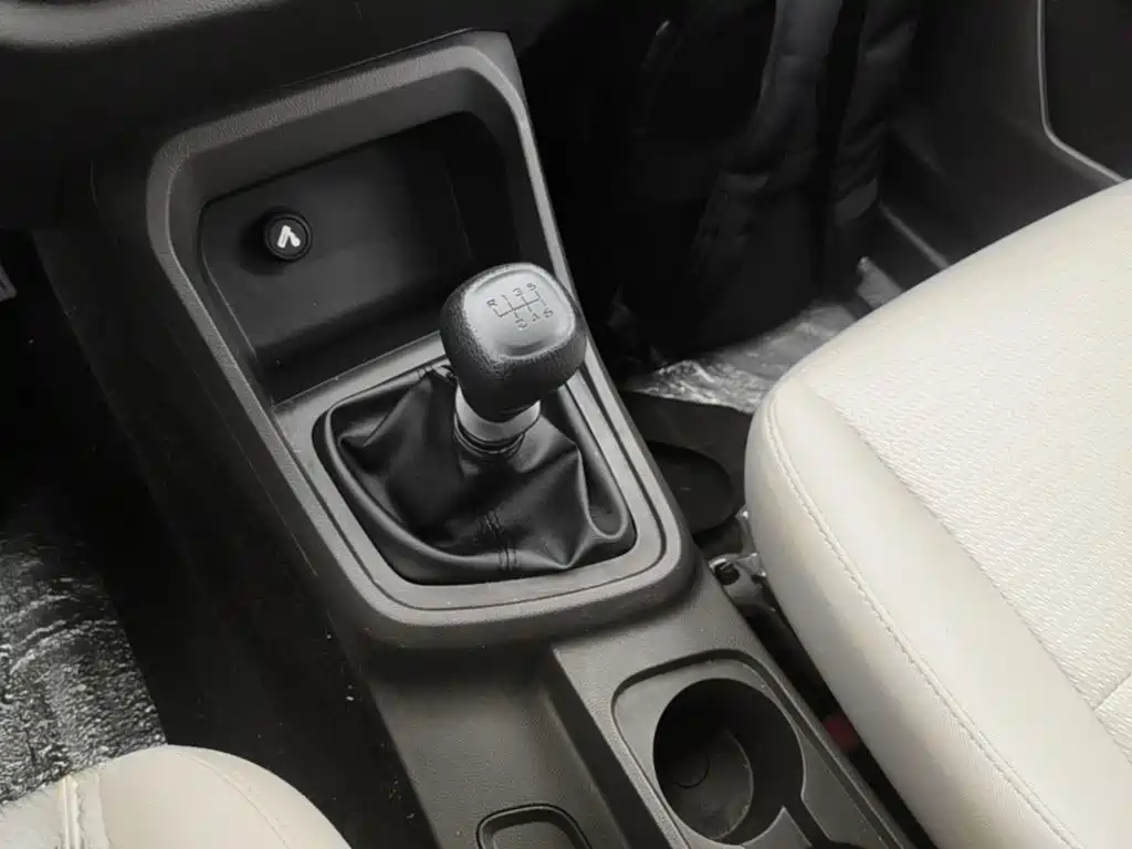 Wuling Hongguang V — миниатюра 14