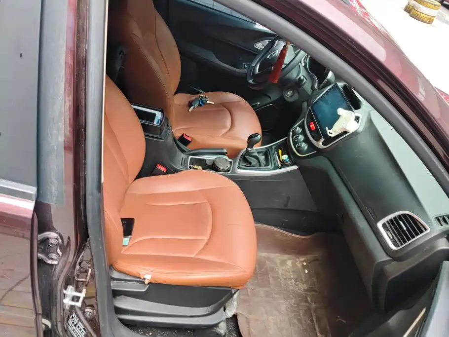Baojun 560 — миниатюра 8