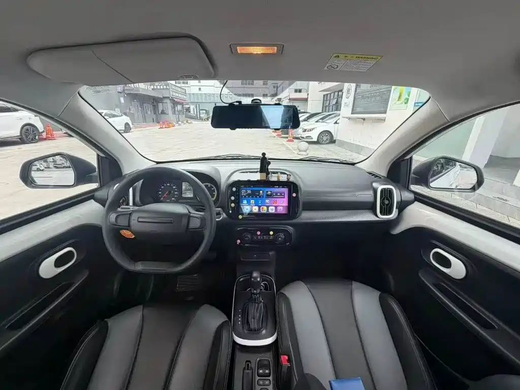 Roewe Clever — миниатюра 5