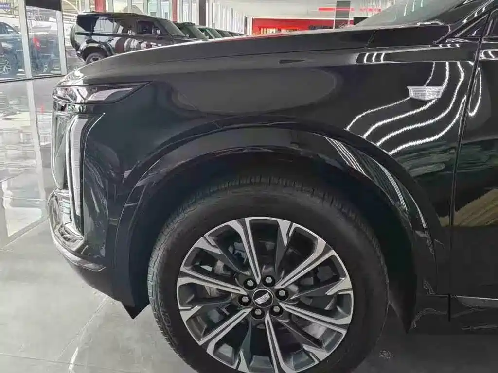 Cadillac XT5 — миниатюра 7
