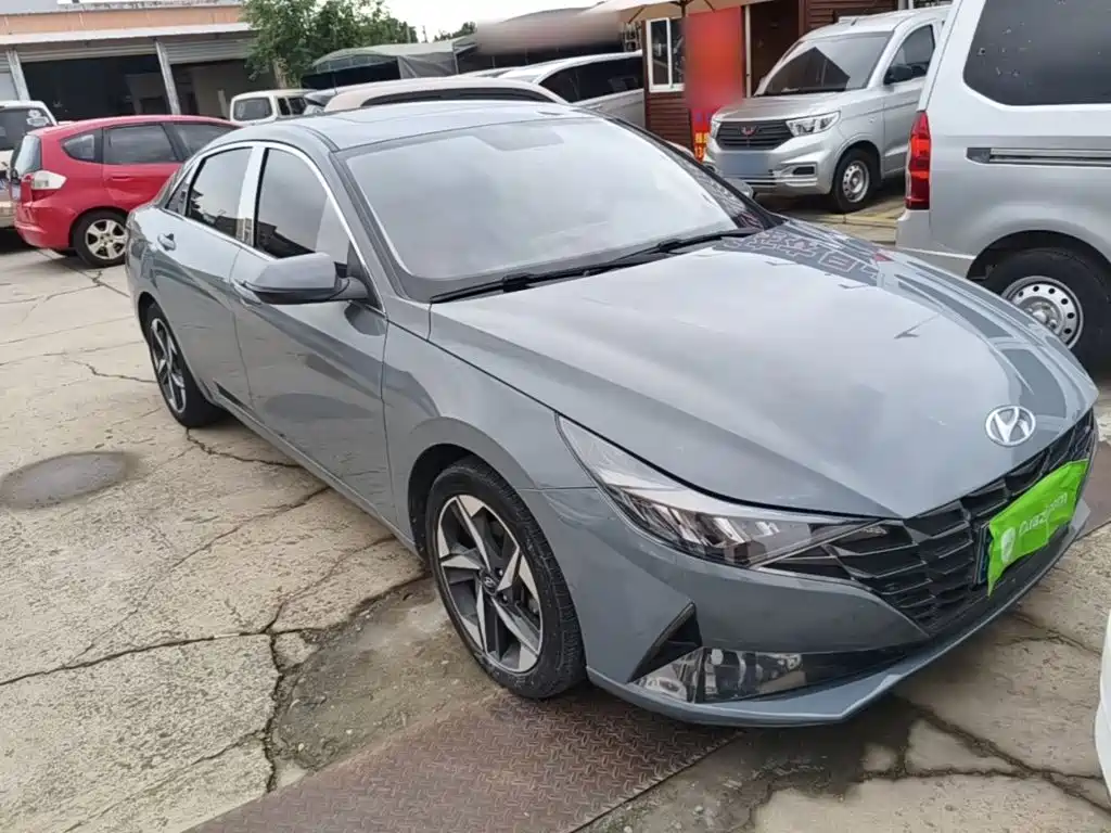 Hyundai Elantra — миниатюра 4