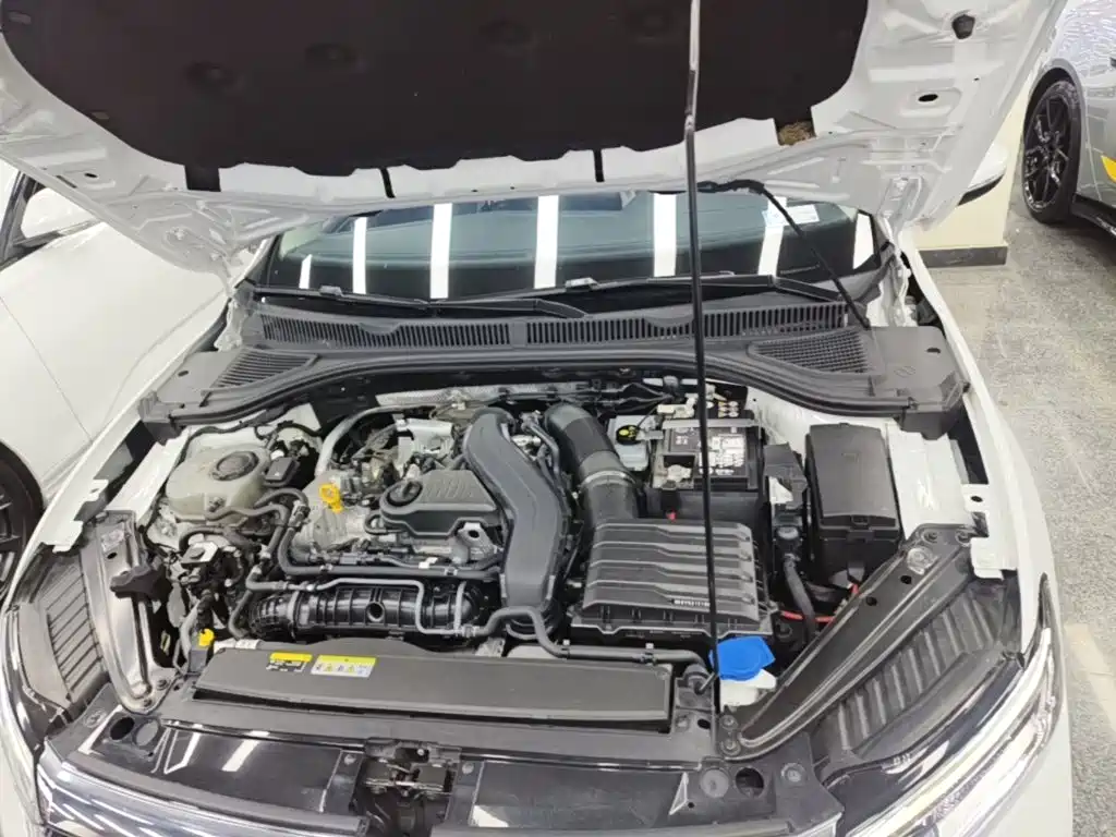 Volkswagen Sagitar — миниатюра 20
