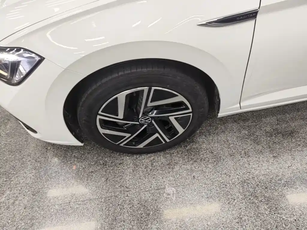 Volkswagen Sagitar — миниатюра 23