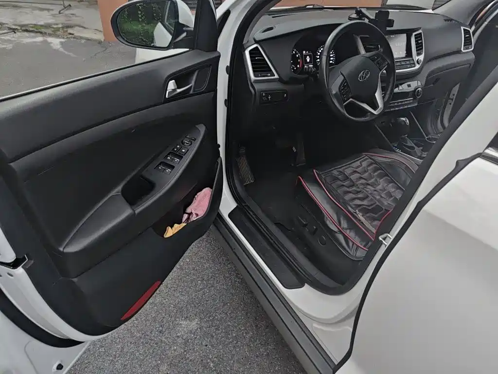 Hyundai Tucson — миниатюра 13
