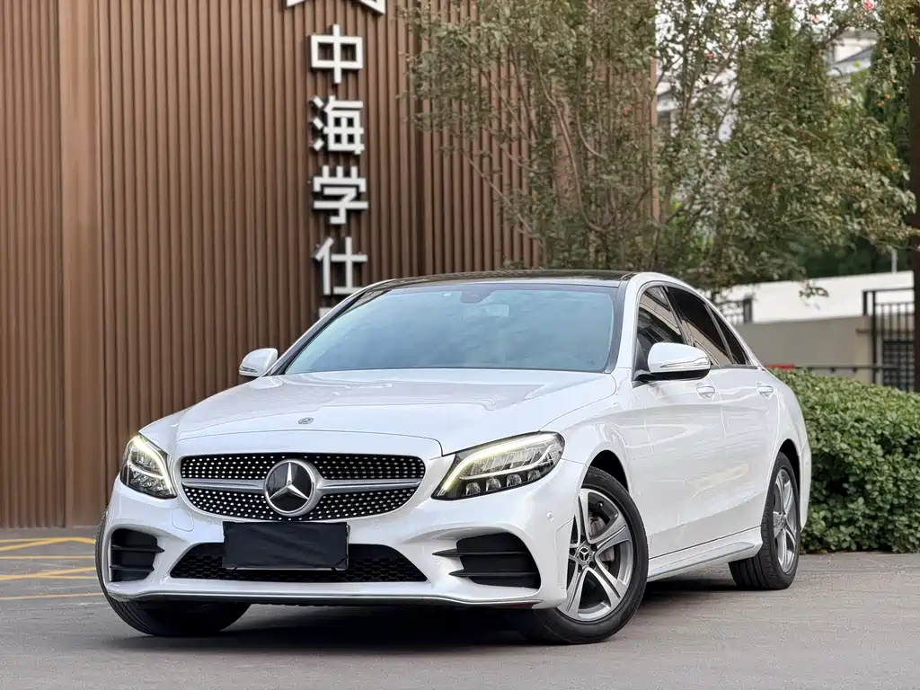 Mercedes-Benz C-Class 2019