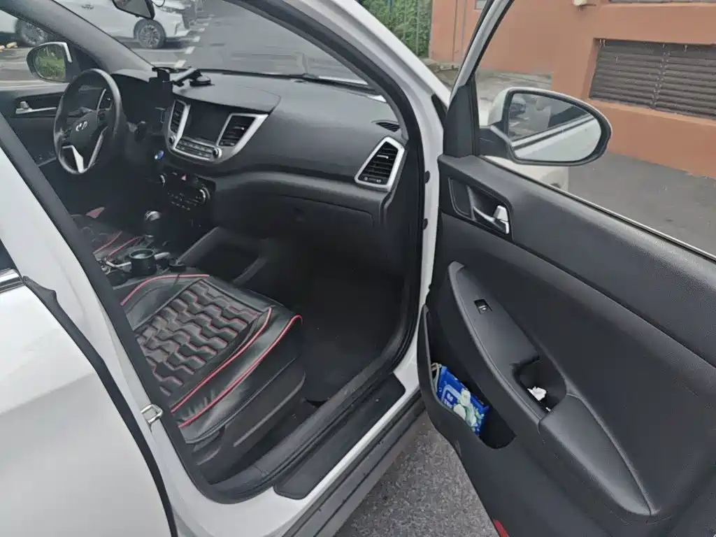 Hyundai Tucson — миниатюра 20