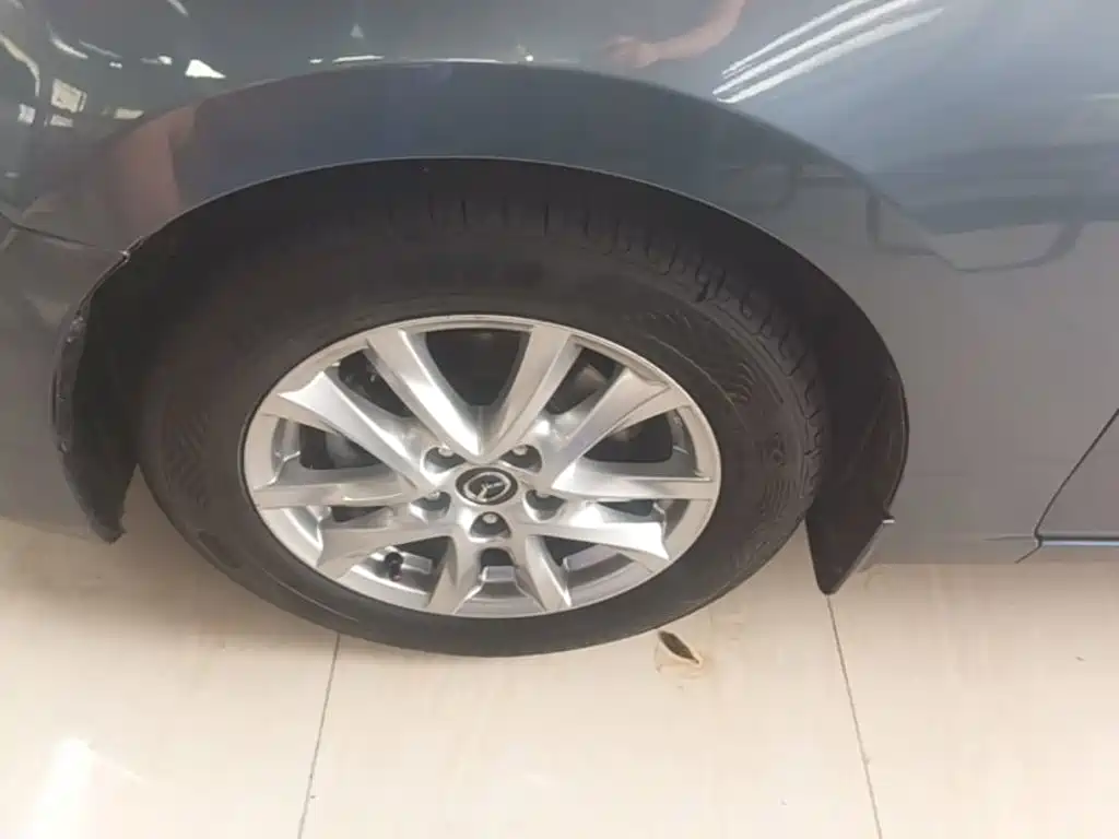 Mazda 3 Axela — миниатюра 23