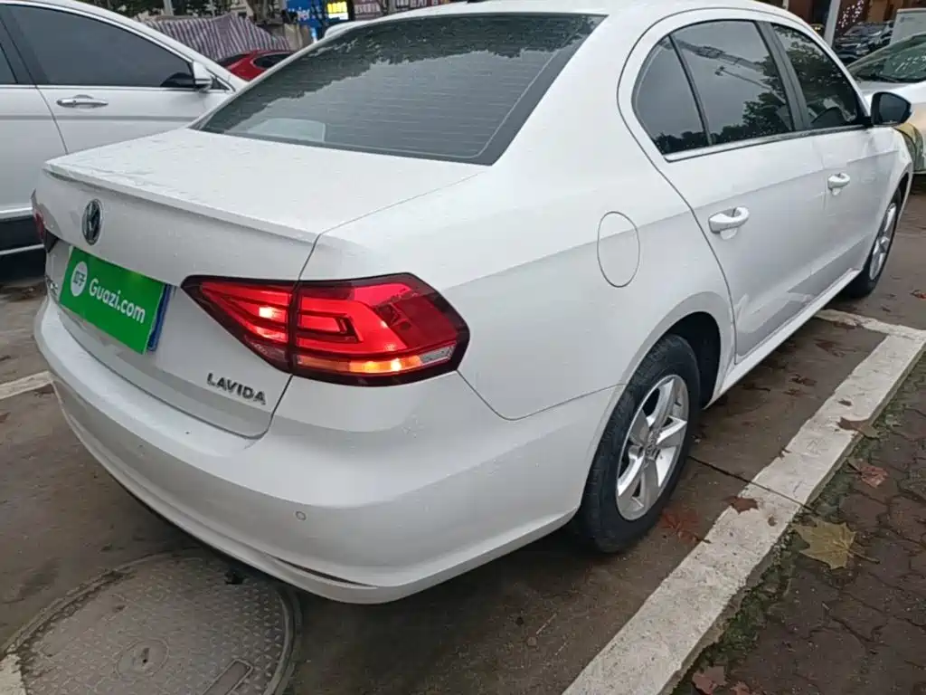 Volkswagen Lavida — миниатюра 7
