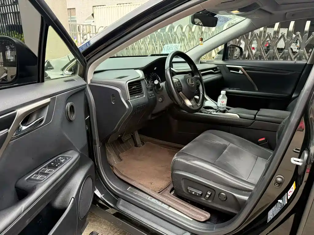 Lexus RX — миниатюра 4