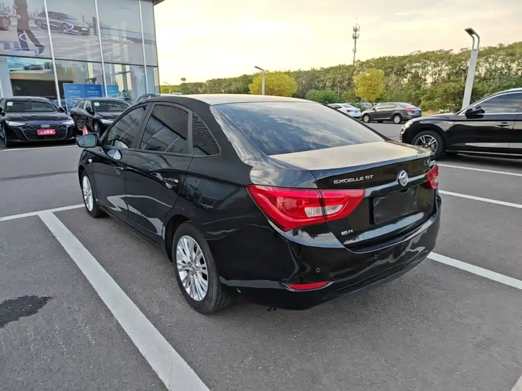 Buick Excelle — миниатюра 5