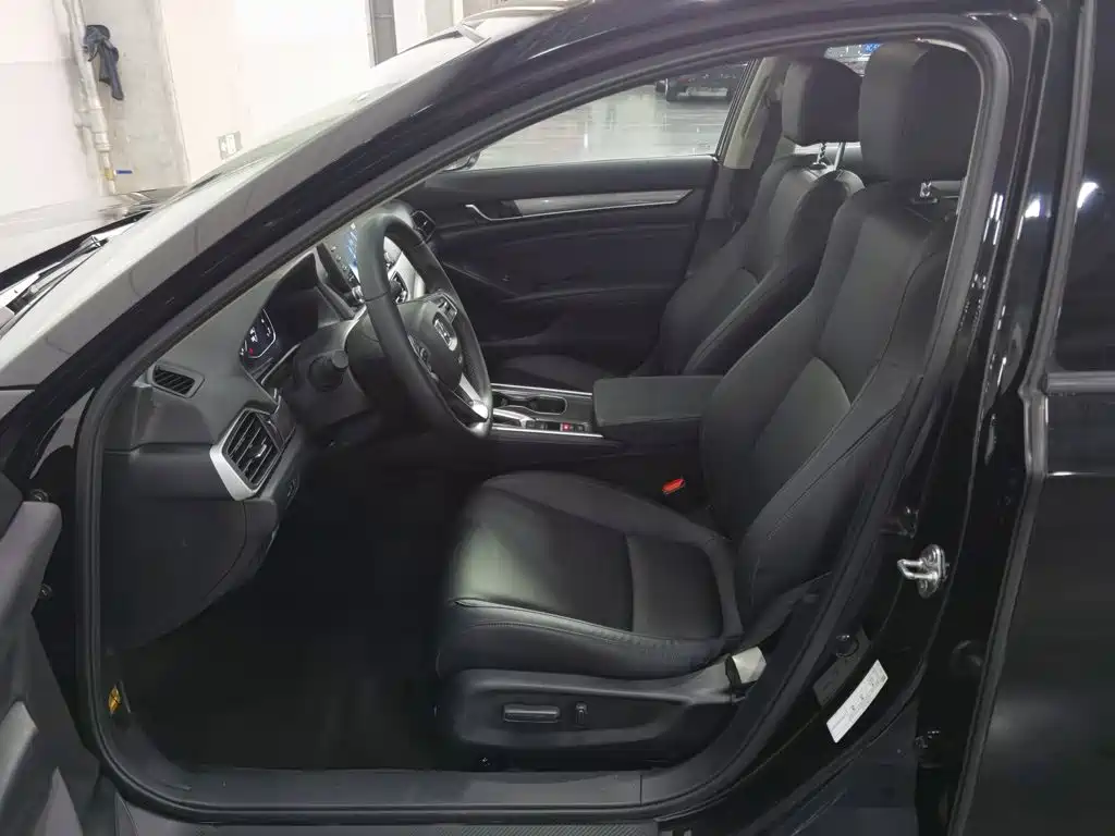 Honda Accord — миниатюра 10