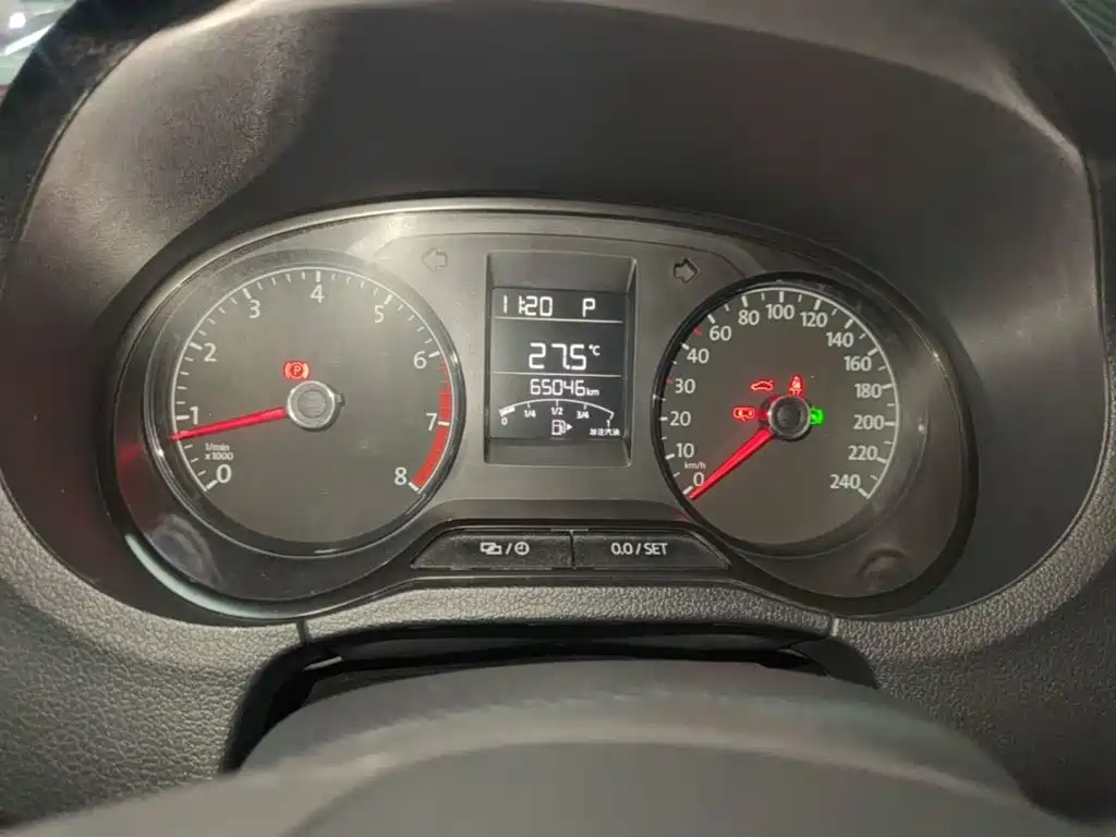 Volkswagen Polo — миниатюра 12